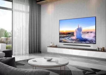 Nostalgia Film Jadul Jadi Lebih Memukau di Samsung Neo QLED 8K TV