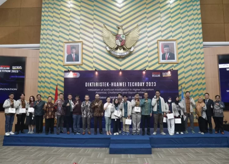 Kemendikbudristek Berkolaborasi dengan Huawei dalam Mengoptimalkan Pemanfaatan Teknologi Kecerdasan Artifisial (AI) dan Layanan Cloud di Sistem Pendidikan nasional