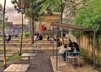 Nongkrong di Kafe Tapi Tetap Produktif