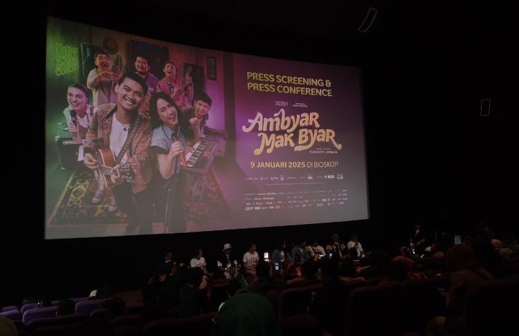 Film ‘Ambyar Mak Byar’ Siap Tayang di Awal Januari 2025