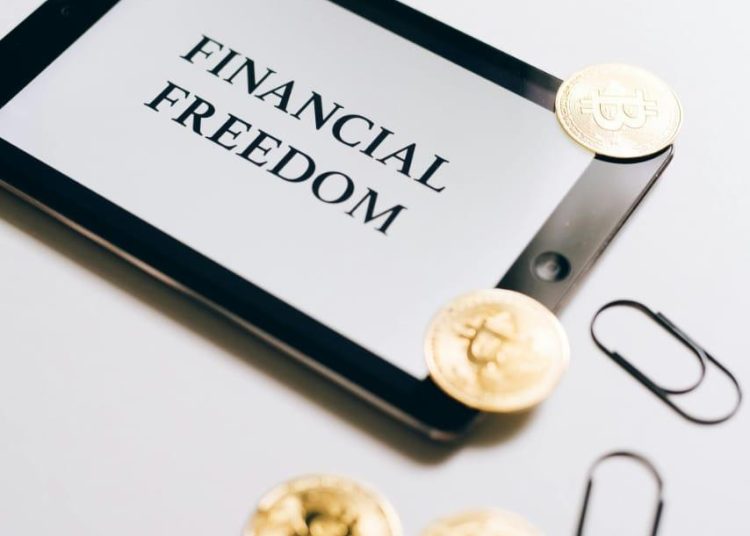 Pentingnya Literasi Finansial dalam Meningkatkan Kesejahteraan Masyarakat