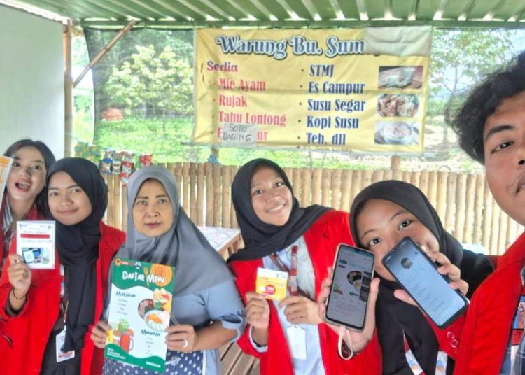Mengoptimalkan Potensi UMKM: Program Digitalisasi Warung Bu Sum