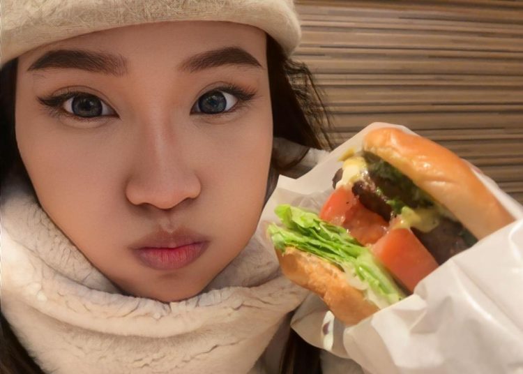 Kisah Inspiratif Nadia Tilem : Influencer Beauty, Fashion, dan Finance yang Tumbuh Mandiri