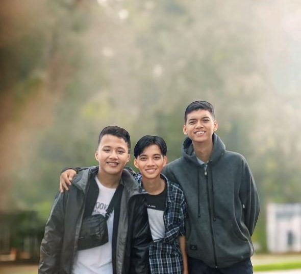 Intip Yuk! Personel Band Baru “Aadik Music” yang Dibentuk oleh Anggit Wp