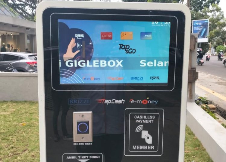 5 Keuntungan Sistem Palang Parkir Non Tunai/Cashless Tanpa Operator