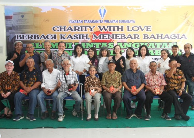 Charity with Love: Berbagi Kasih, Menebar Bahagia