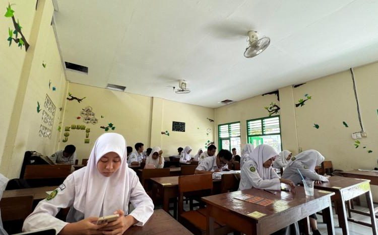 Semangat Siswa MAN 2 Bantul Ikuti Ujian Madrasah Sebelum Laksanakan Magang