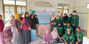 Kolaborasi KKN-PMD UNRAM dengan PUSKESMAS LABUHAN HAJI : Sosialisasi Pemanfaatan Lahan Pekarangan Melalui Penanaman Apotek Hidup Sebagai Upaya Peningkatan Kesehatan Masyarakat.