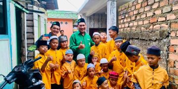 Penyerahan Seragam TPA dan Al-Qur'an dari Ketua Wilayah GERAKAN PEMUDA AL WASHLIYAH kepada TPA Miftahul JANNAH