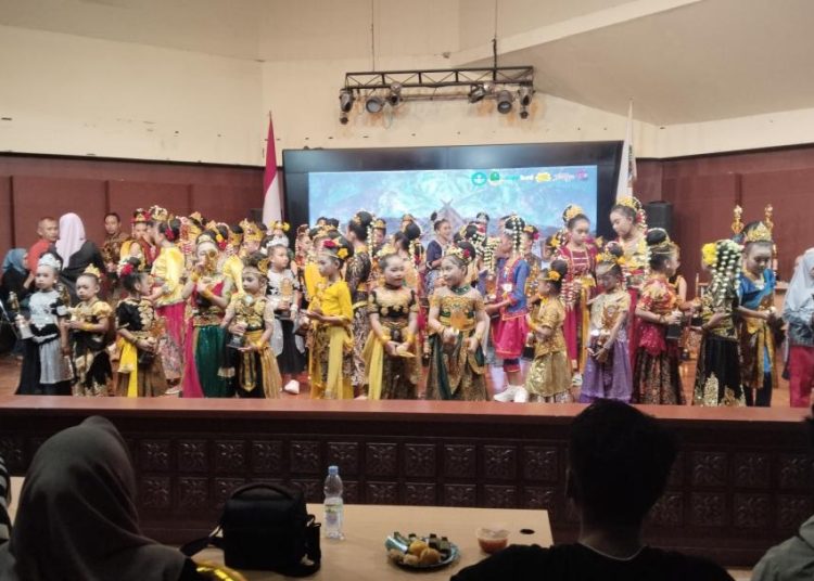 Ardira Art Studio Sukses Menyelenggarakan Evaluasi Tari Jaipongan Tahun 2025