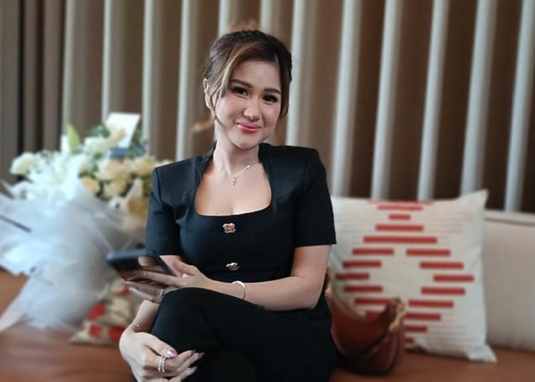 Mengenal Gabriella Freya Amoireza, Penyanyi Cantik Pemilik Single "HTS"
