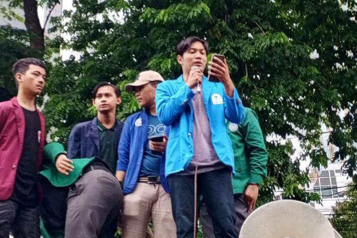 Mahasiswa Turun ke Jalan dalam Aksi "Indonesia Gelap", Suarakan Ketidakpuasan terhadap Kebijakan Pemerintah