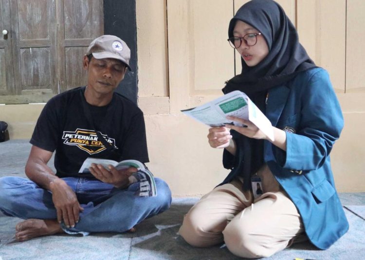 Mahasiswa KKN UNDIP Dampingi Petani di Desa Gondowulan dalam Efisiensi Pengelolaan Stok