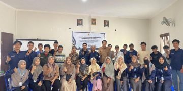 Mahasiswa KKN PMD Universitas Mataram Desa Gelangsar 2