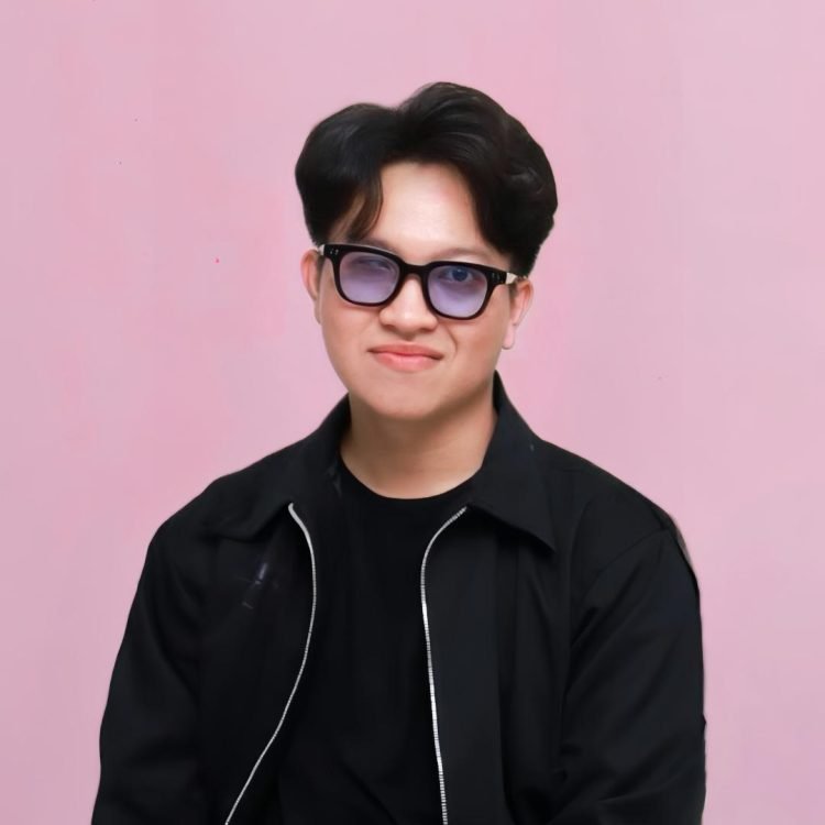 Foto dari instagram mashadiofficial