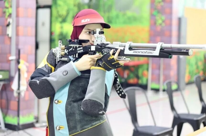 Meski Dalam Kondisi Hamil, Atlet Menembak Indonesia Dewi Laila Mubarokah, Berhasil Raih Dua Medali Emas SEA Games 2025 Thailand