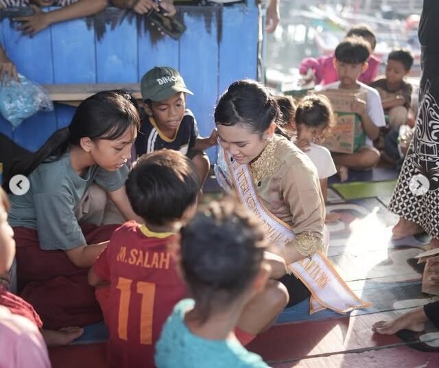 Najwa Muyas Berbagi Kebahagiaan di Taman Anak Pesisir Cilincing Jakarta Utara