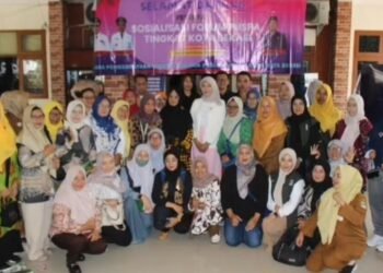 Bersama sebagian peserta yang hadir