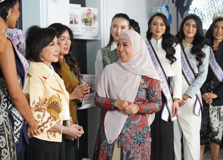 Menkomdigi Meutya Hafid dalam acara audiensi dengan Yayasan Puteri Indonesia di kantor kemkomdigi, Jakarta. (Foto: Amiri Yandi/InfoPublik/KPM Kemkomdigi)