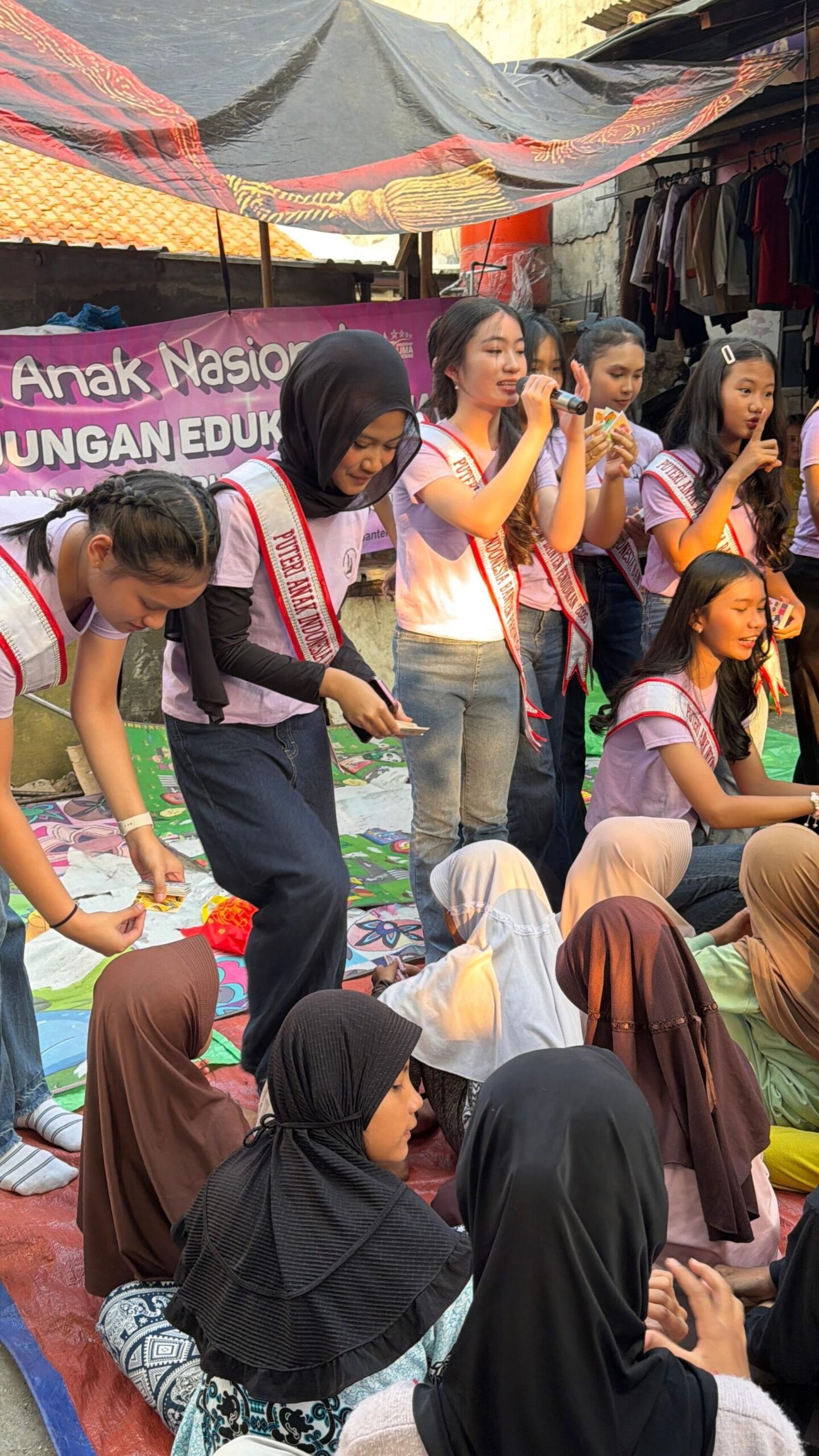 Definisi Real Beauty! Puteri Anak dan Puteri Remaja Banten 2026 dan juga dihadiri oleh Puteri Anak dan Remaja Indonesia Banten 2025 Rayakan Hari Anak Nasional Bareng Anak-Anak Lapak Pemulung