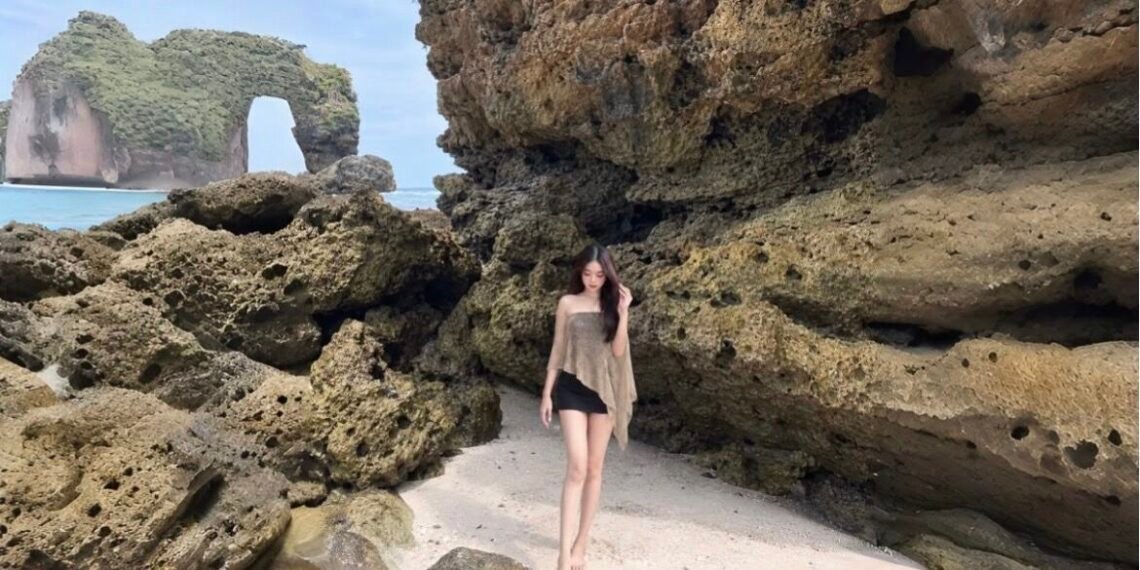 VALSA AYU PRAMITA HAMZAH