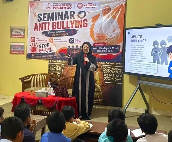Wuri Handayani, M.Pd Pembicara Seminar Anti Bullying di Sekolah 1