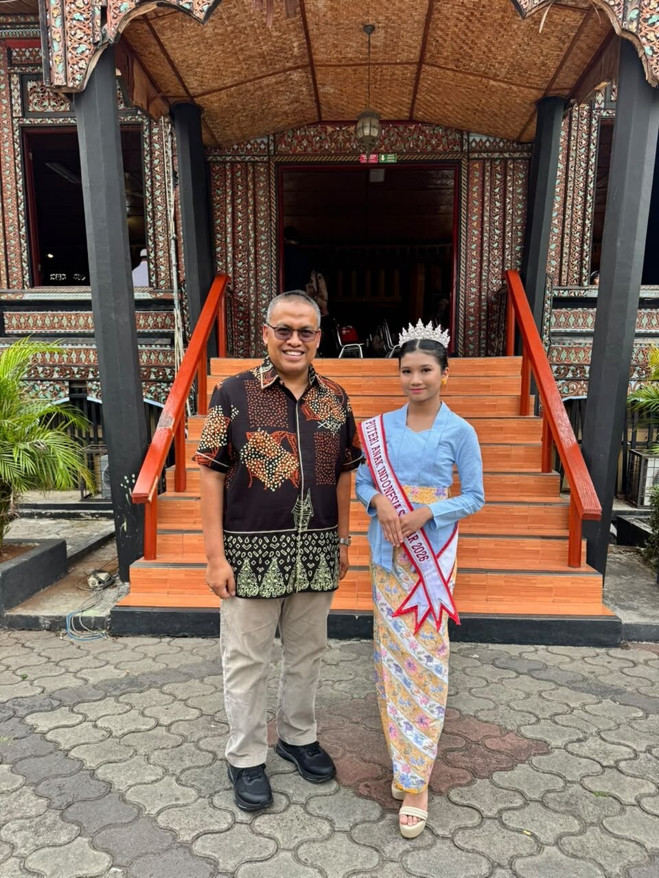 Bianca bersama Sekretaris Daerah Provinsi Sumatera Barat (Sekdaprov Sumbar), Bapak Arry Yuswandi, S.KM., M.KM.,
